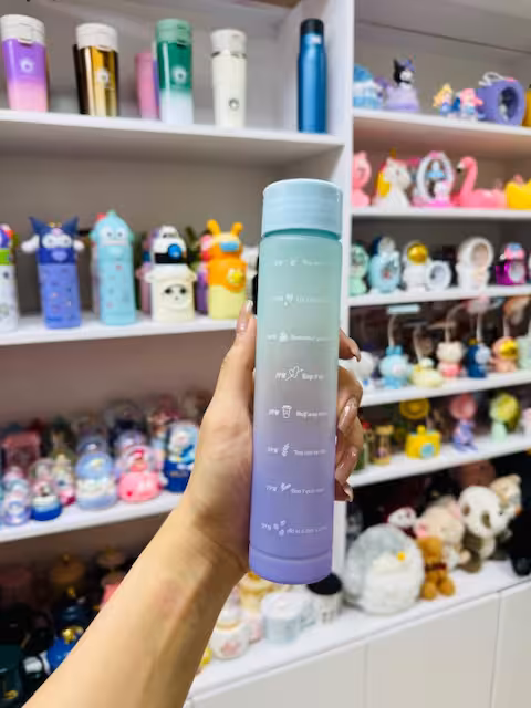 قمقمه اب نشکن پاستیلی 3