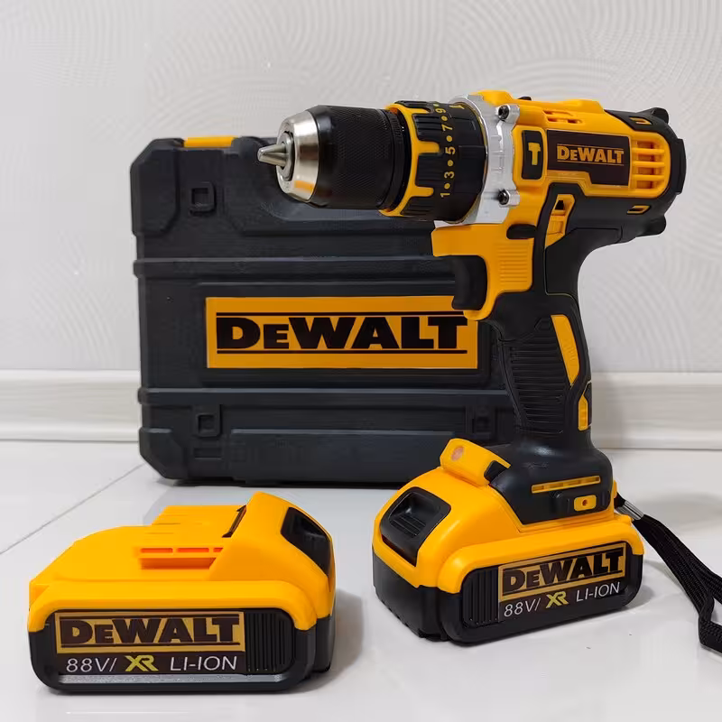دریل شارژی چکشی دیوالت  88 ولت  Dewalt دو باطری پیچگوشتی شارژی 88 ولت دیوالت سه کاره همراه ساک و لوازم کامل