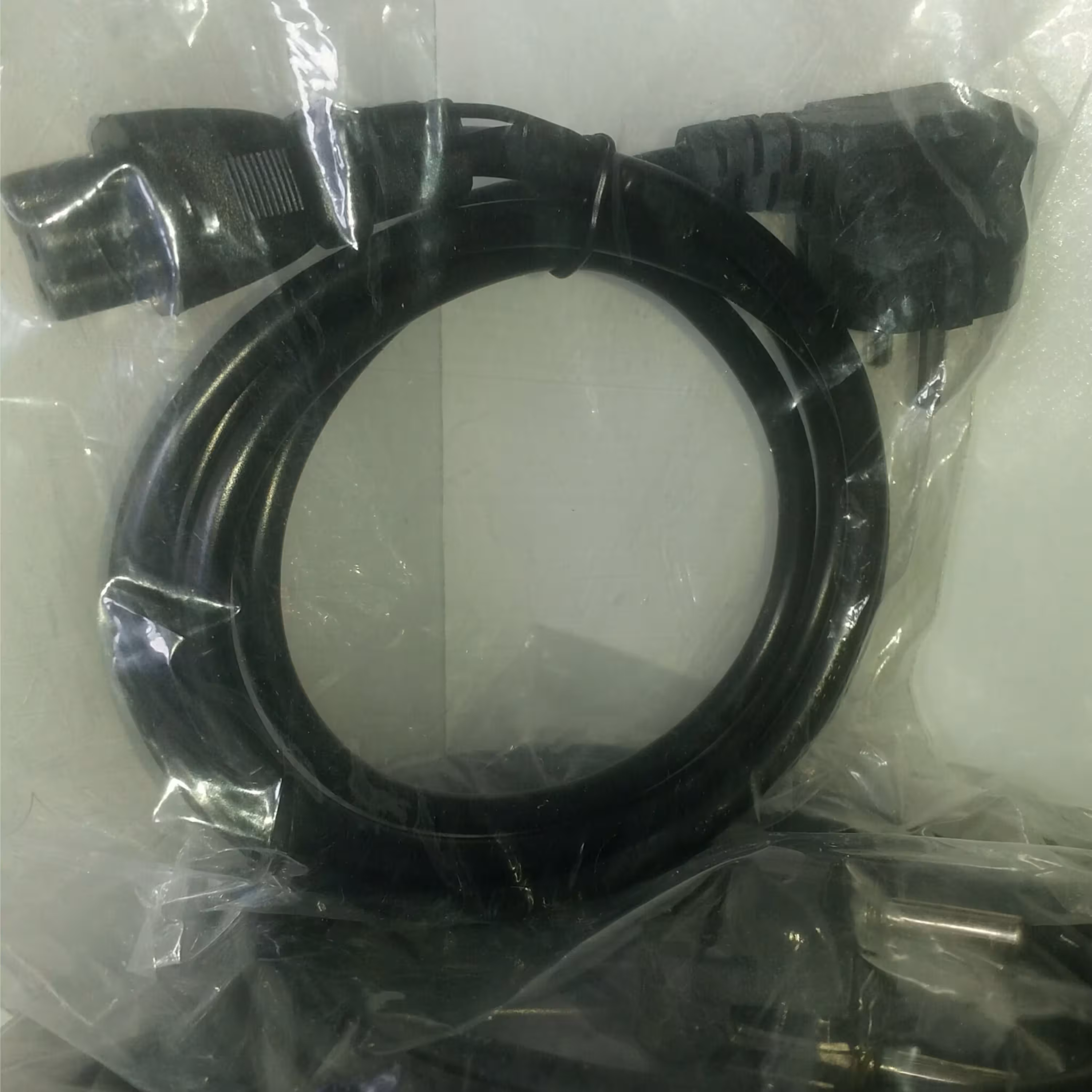 کابل 2متر برق 3پر تمام مس