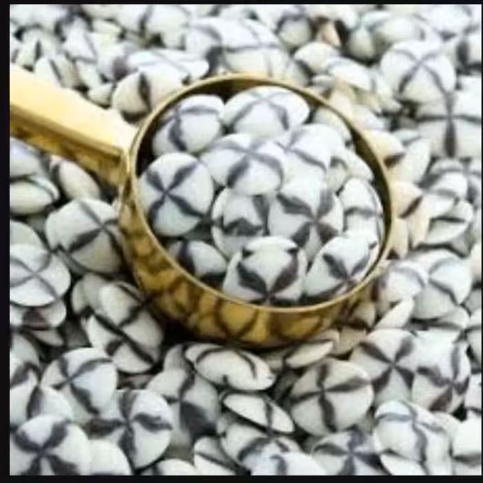 شکلات چیپسی دورنگ فرمند 100 گرمی