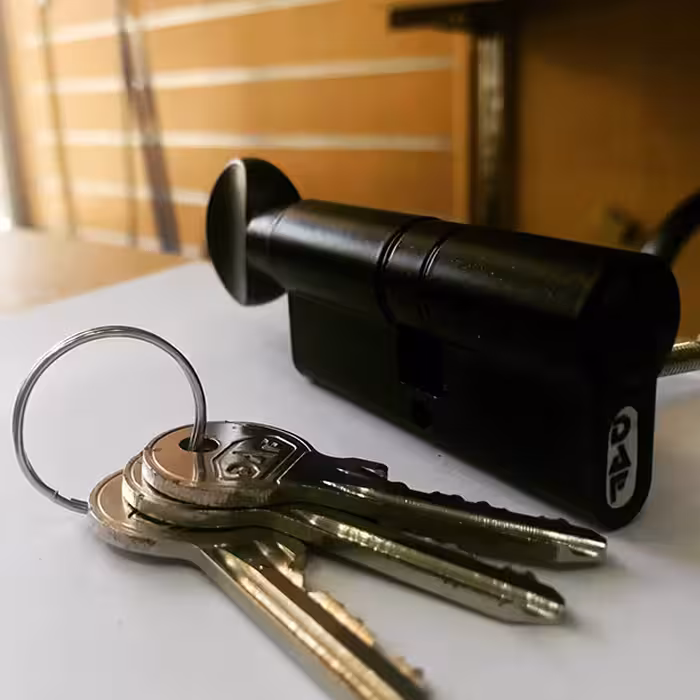 قفل شب بند مدل آپارتمانی