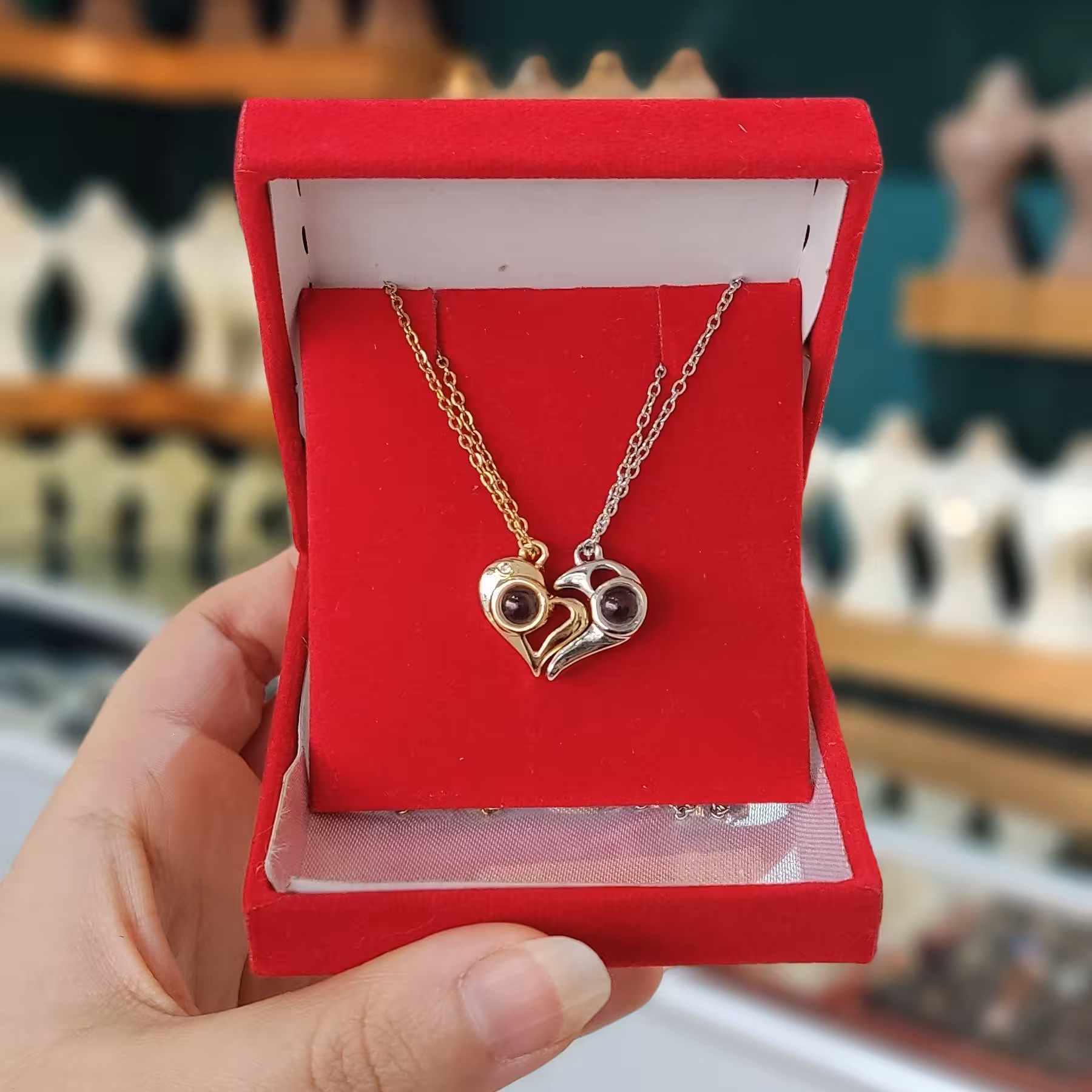 گردنبند مگنتی قلب