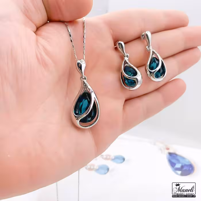 نیم ست نگین سواروسکی کلاسیک کلیو – شیکی و زیبایی در یک نیم ست خاص 14020615