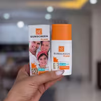 ضدآفتاب بی رنگ فلوئیدی مای با SPF50 و حجم 50 میلی لیتر