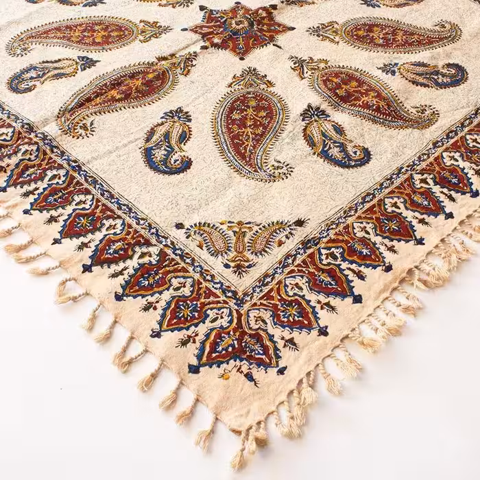 رومیزی قلمکار مربعی 120 سانتی طرح ترنج و بته جقه