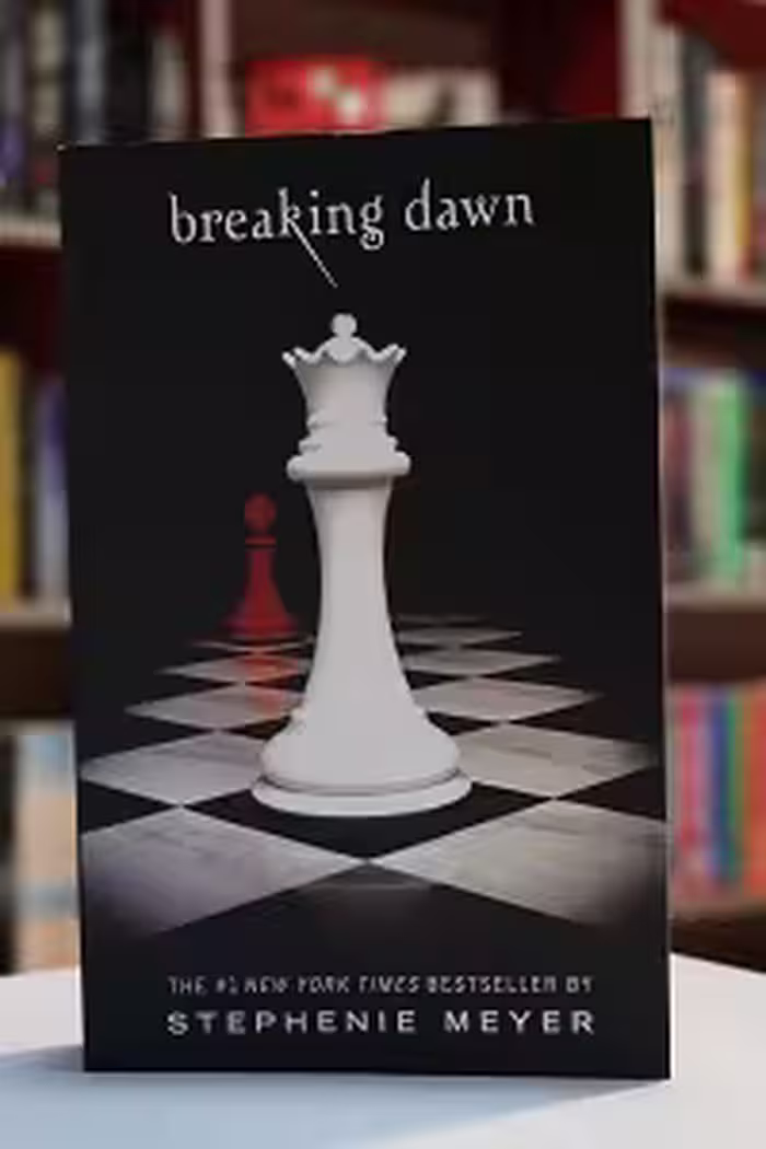 Breaking Dawn – Twilight 4 اثر Stephenie Meyer