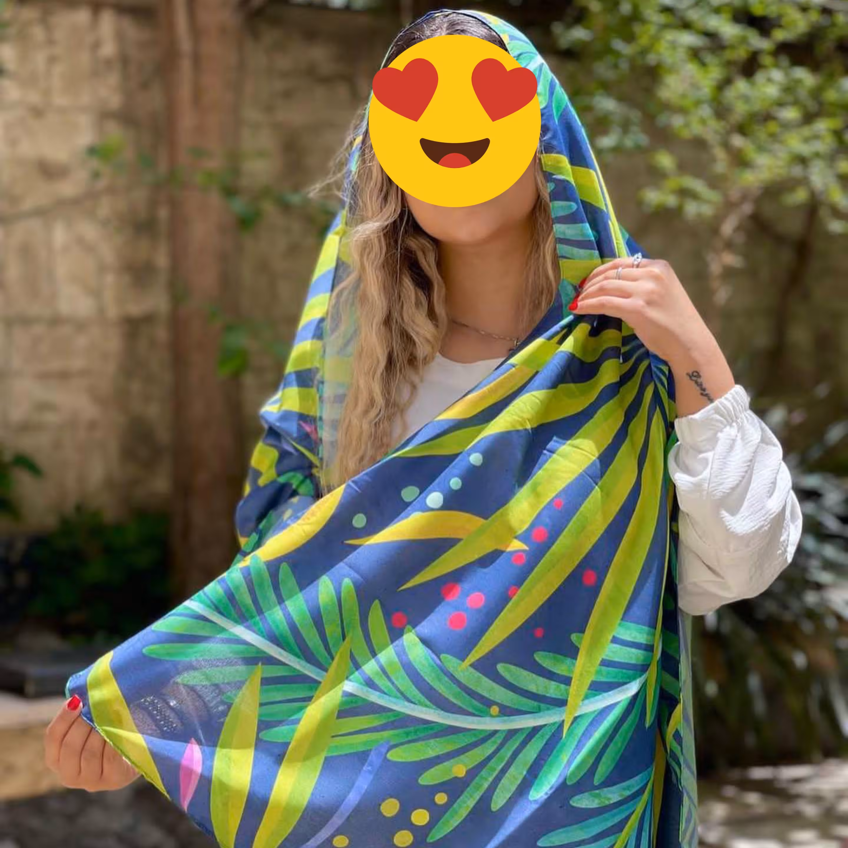 شال نخی طرح گل و برگ (ارسال رایگان)