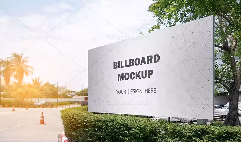 موکاپ لایه باز بیلبورد شهری | گرافیک با طعم تربچه