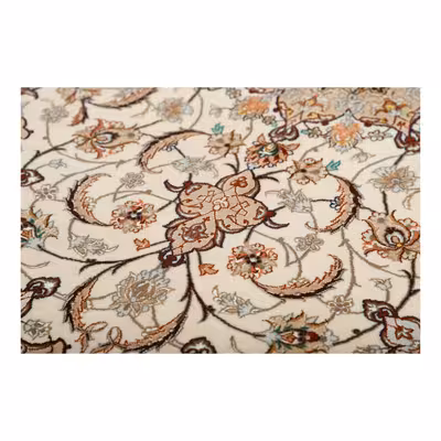 فرش دستبافت دو و نیم متری مدل چله و گل ابریشم اصفهان کد 442382