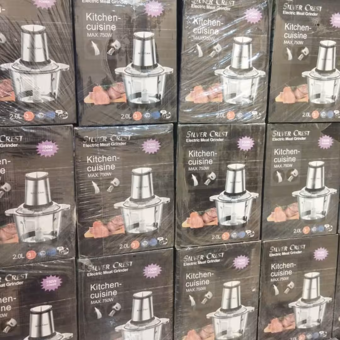 خورد کن سیلور کرست سه یا 3.8 لیتری .کیفیت خوب  .4تیغه .شیشه ای هزینه ی ارسال برعهده ی مشتری میباشد