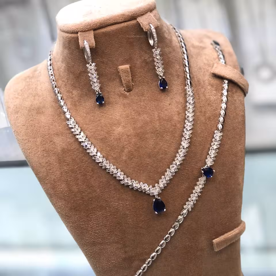 سرویس نقره نگیندار