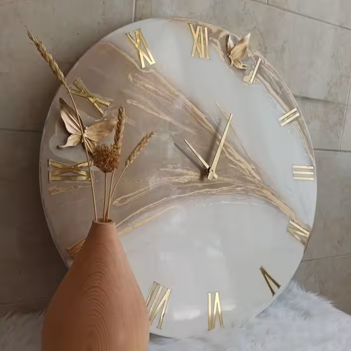 ساعت دیواری