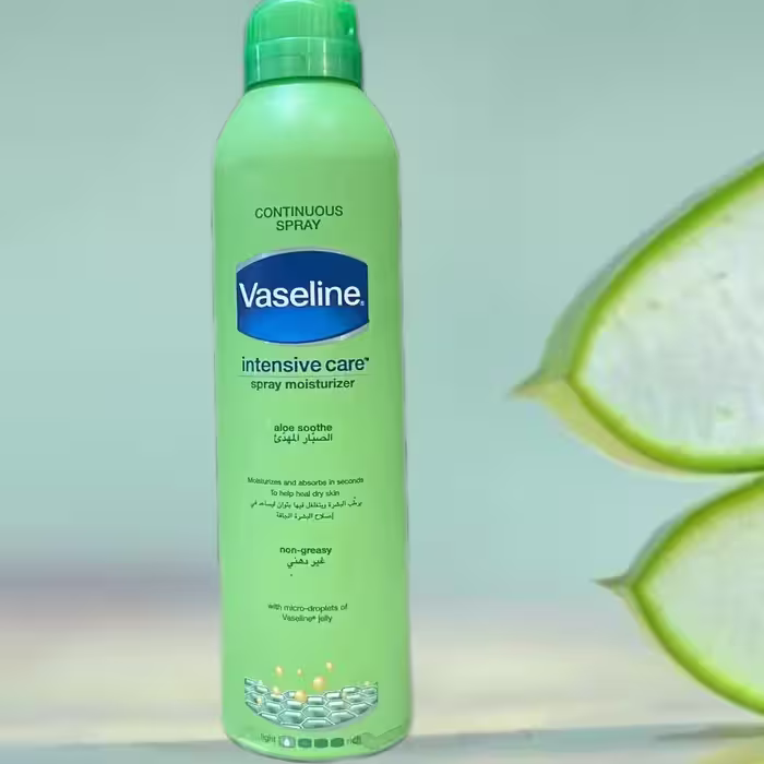اسپری مرطوب کننده بدن وازلین Vaseline رایحه آلوئه ورا حجم 190 میل