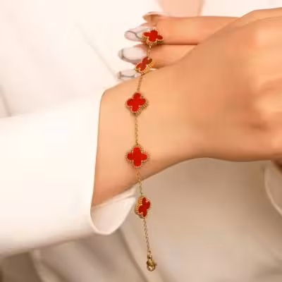 دستبند (Van cleef) ون کلیف قرمز ظرافت و زیبایی ماندگار. کد D369..