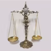 ترازو عدالت برنجی