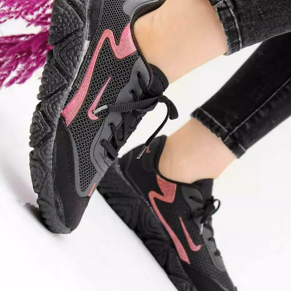 کفش کتونی زنانه ،دخترانه(ارسال رایگان )