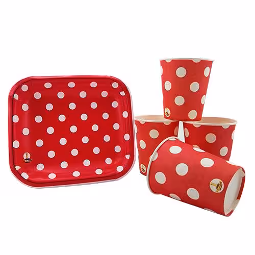 بشقاب و لیوان تم تولد خالدار قرمز