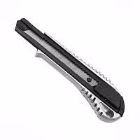 کاتر تویو پلاستیکی نقره ای Toyo 18mm