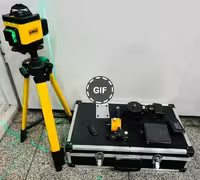 تراز لیزری چهار خط پایه دار طرح دیوالت مدل چمدانی