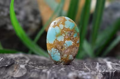 فیروزه نیشابور