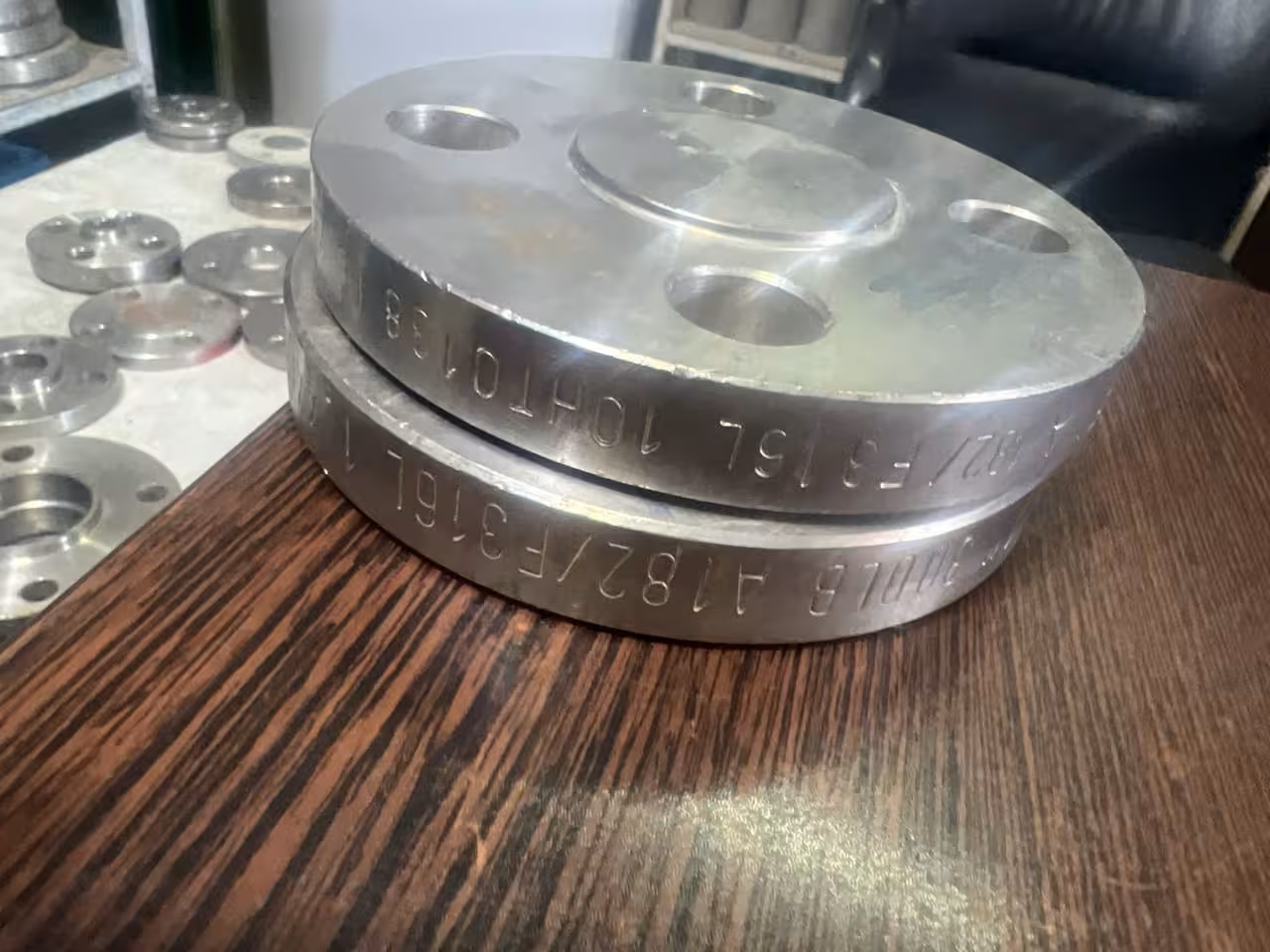 فلنج کور   1" کلاس 300 از جنس SA182F316/F316L فابریک