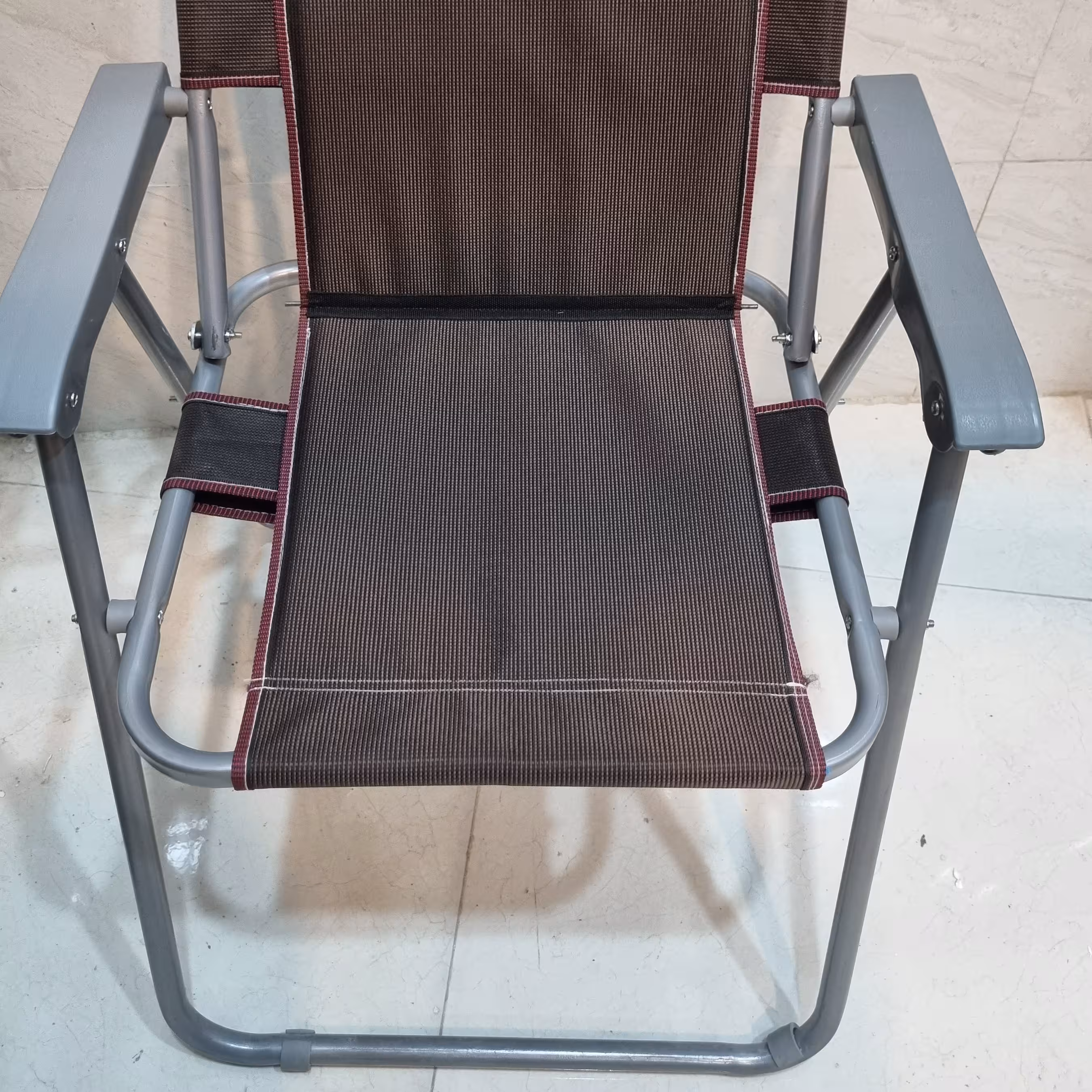 صندلی تاشو مسافرتی. ساحلی