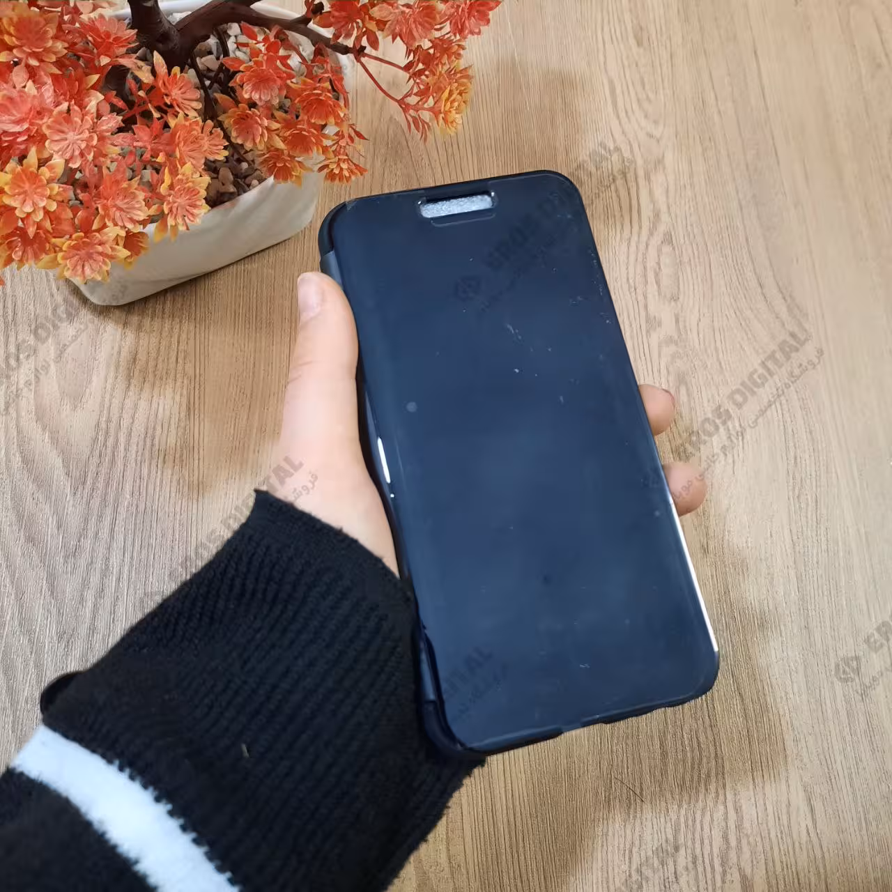 قاب کلاسوری گوشی Samsung Galaxy J6 Plus مدل Clear View Standing