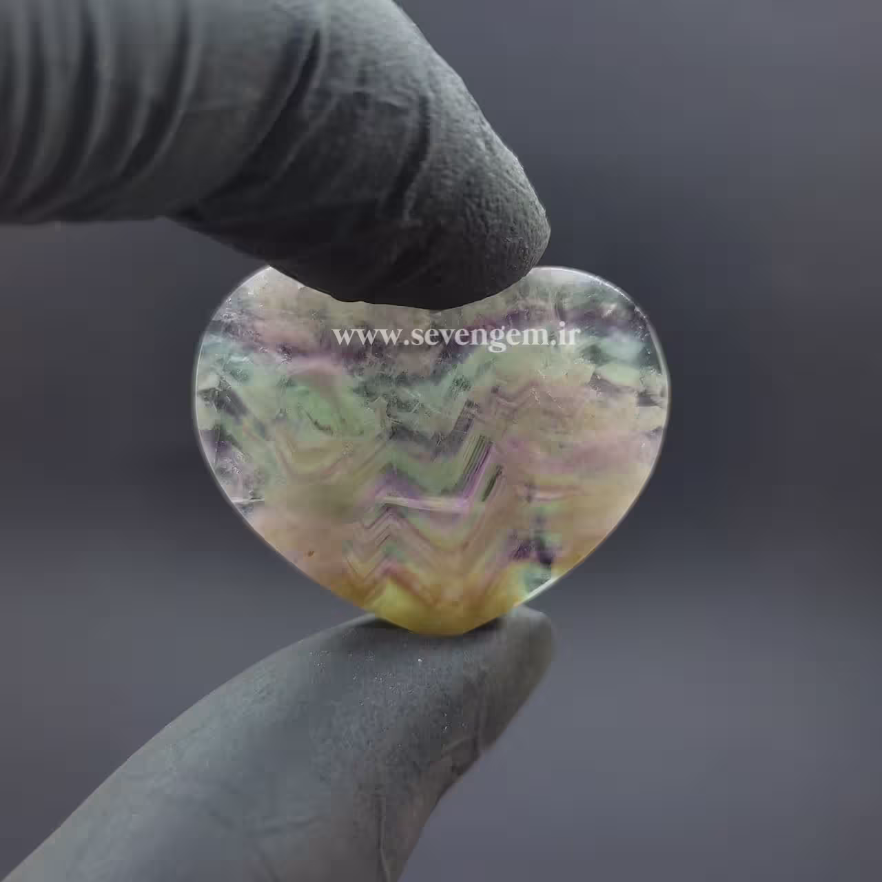 نگین سنگ فلوریت رنگین کمان قلبی (کدA64)
