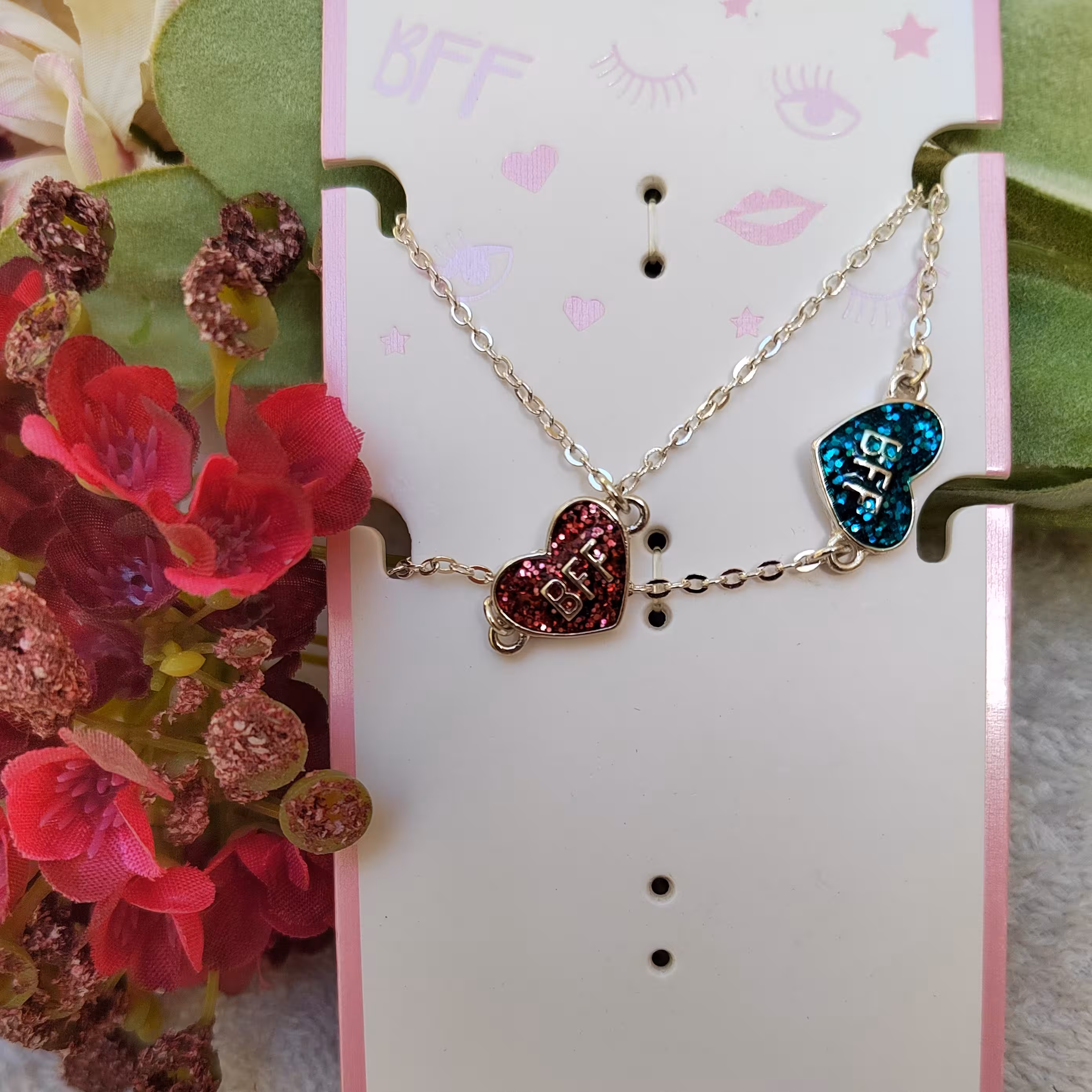 دستبند دوستی. خیلی خوشگله ازدستت میره