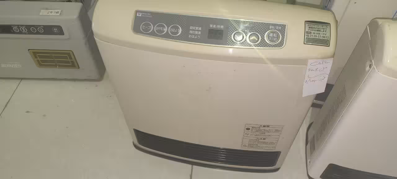 بخاری گازی برقی ژاپنی  مدل 2008  4700 وات  دست دوم