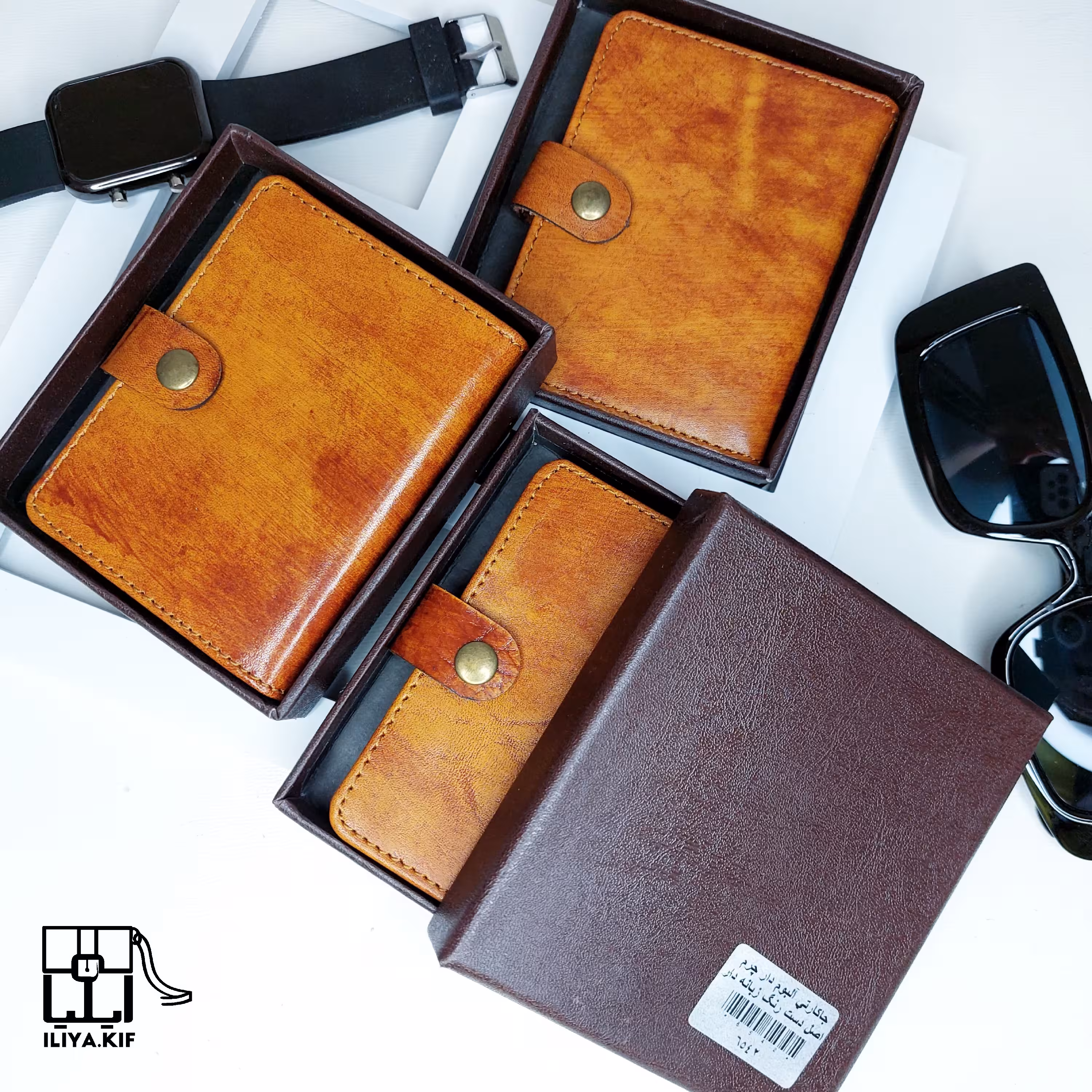 جاکارتی مردانه و زنانه ی دکمه دار چرم طبیعی دسترنگ ، دارای 10عدد جای کارت و 2عدد حای مدارک