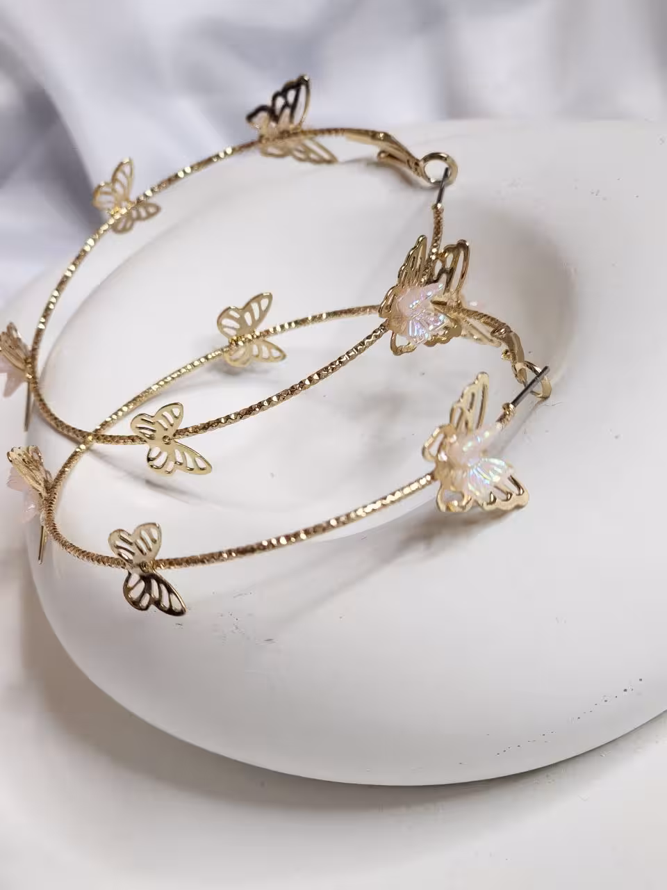 گوشواره حلقه ای پروانه ای