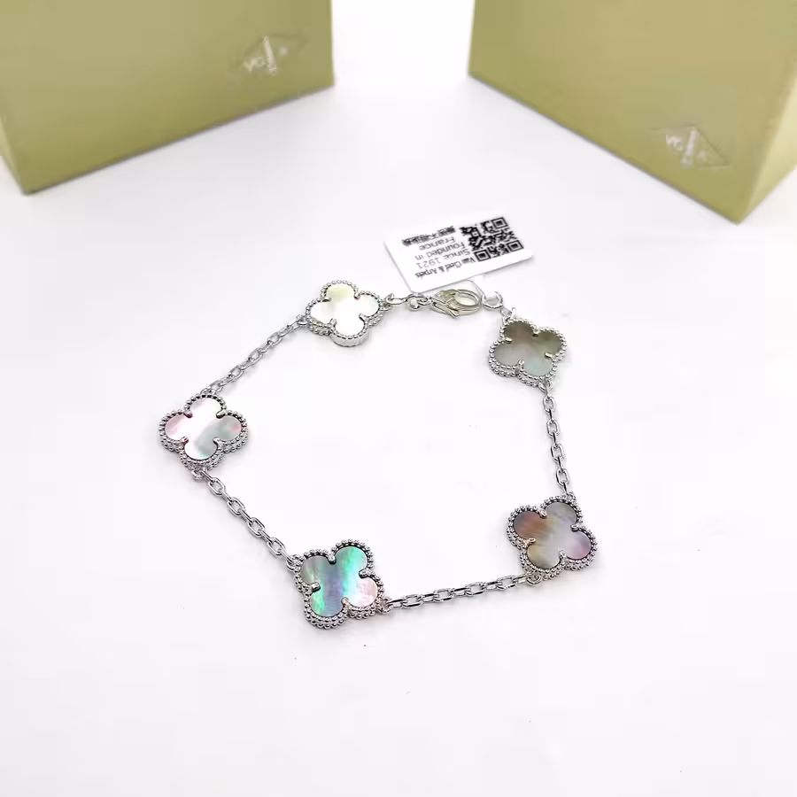 صدفی سبز و طوسی