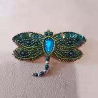 سنجاق سینه جواهردوزی طرح سنجاقک