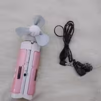 پنکه دستی سه کاره برند معروف vaka هم رادیو هم پنکه و هم چراغ قوه