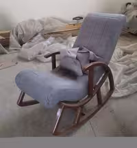 صندلی راک چوبی دسته‌دار