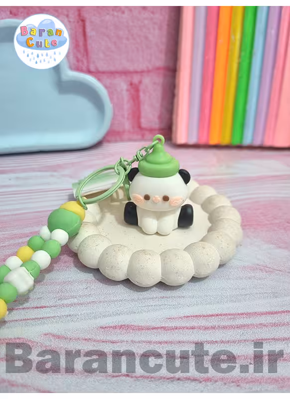 جاکلیدی جاسویچی فانتزی همراه با بند آویز مرواریدی طرح پاندا