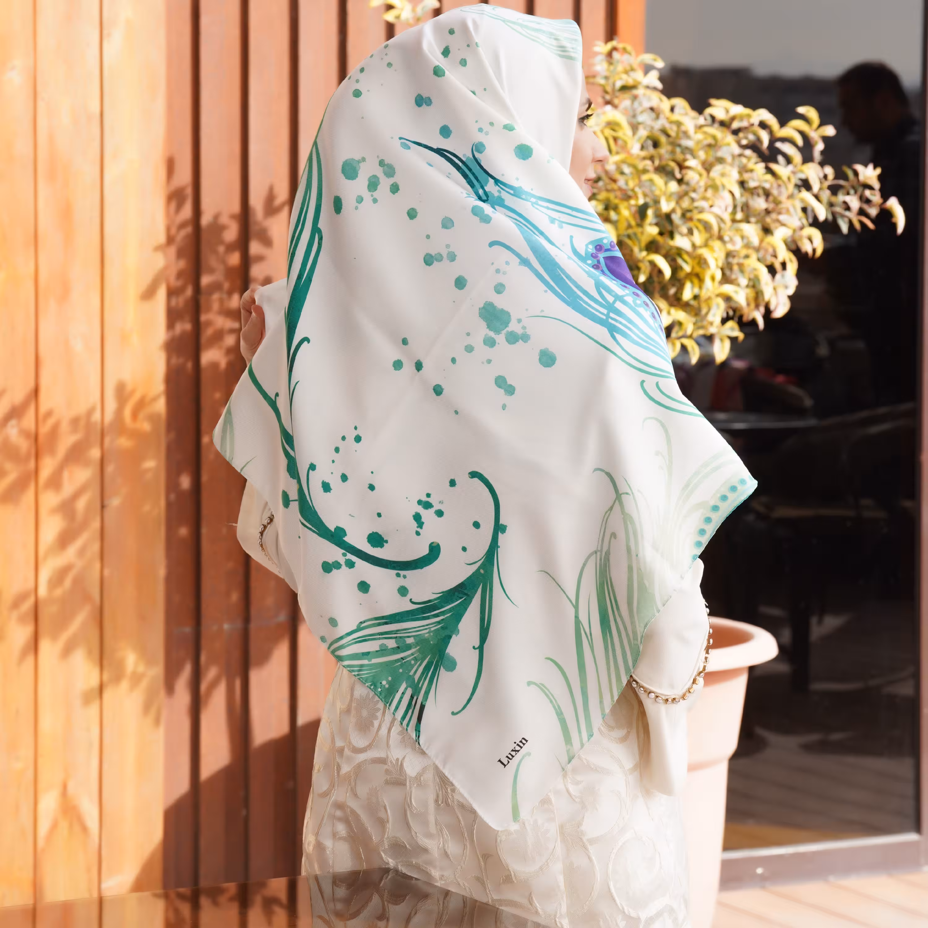 روسری سبز بنفش پرطاووسی