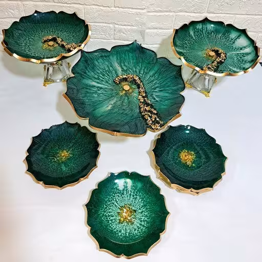 سرویس ظروف پذیرایی چهار تکه طرح سبز درباری
