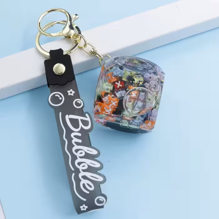 سرکلیدی شیشه ای آویز کیف آکواریومی مکعب حروف مشکی 33854