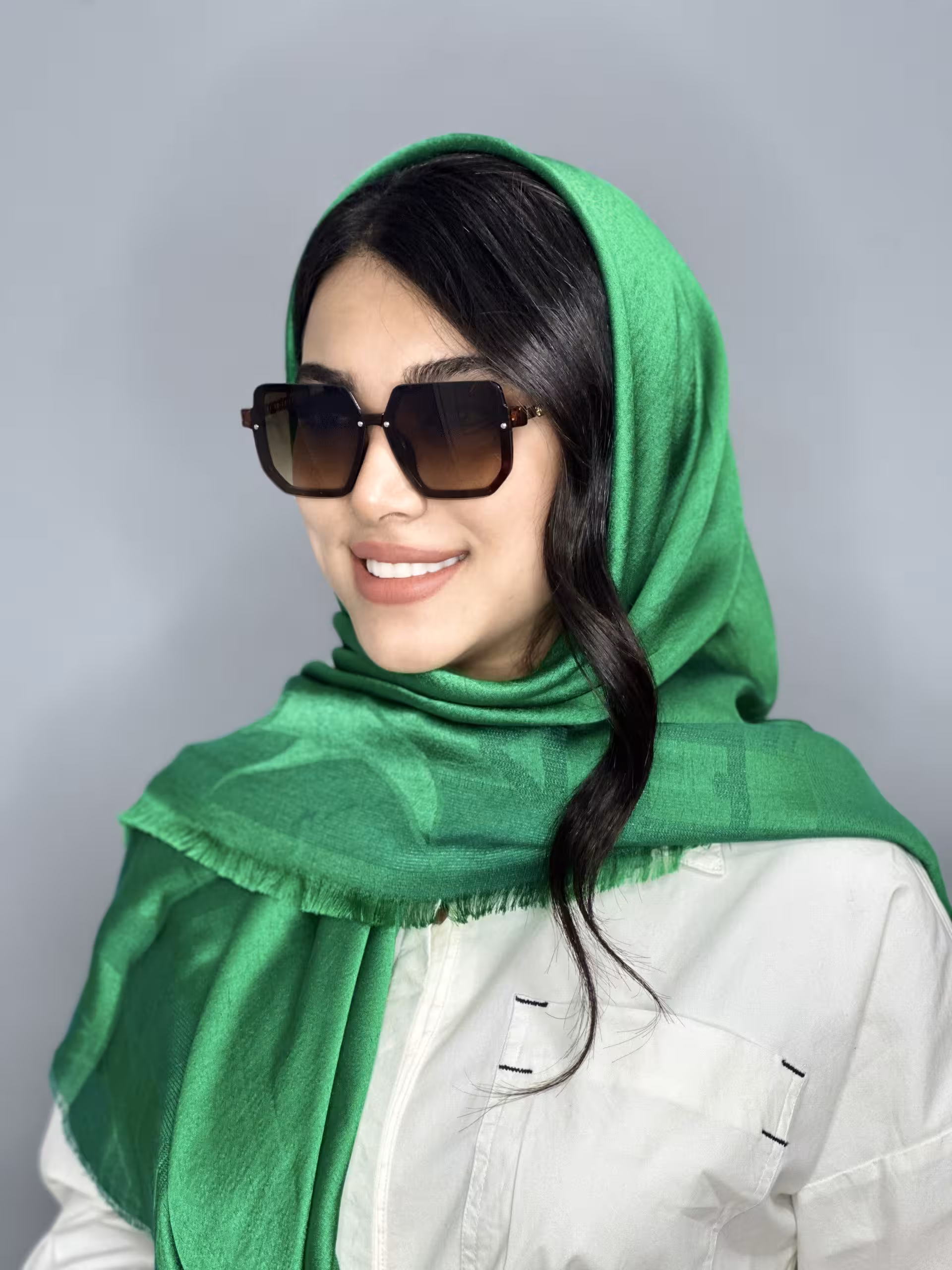 عينك آفتابي اورجینال PRADA پرادا زنانه قهوه اي لاكچري یووی 400