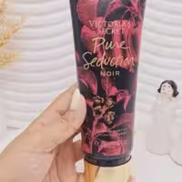 لوسیون بدن ویکتوریا سکرت مدل Pure Seduction NOIR حجم 237 میل کد 1260