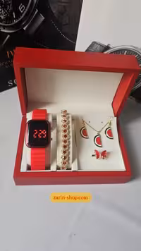 ست زنانه و دخترانه یلدایی ساعت و نیمست