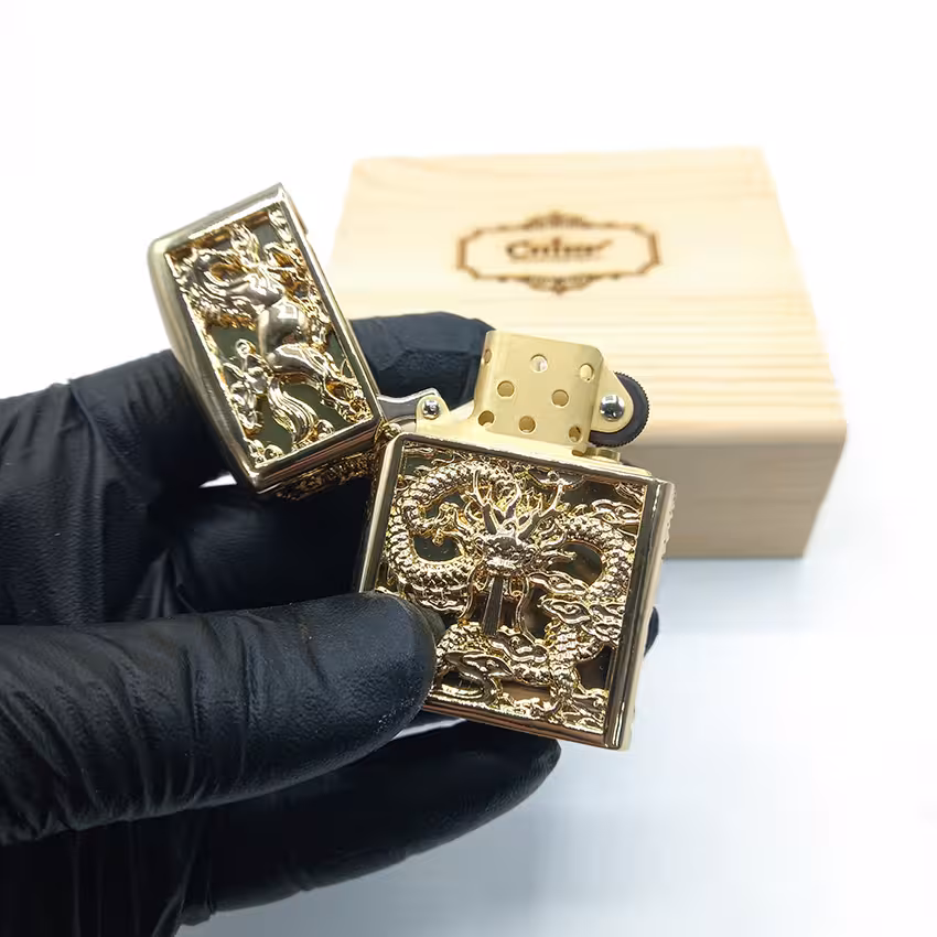 فندک بنزینی چیف طلایی طرح اسب و اژدها کد L130088