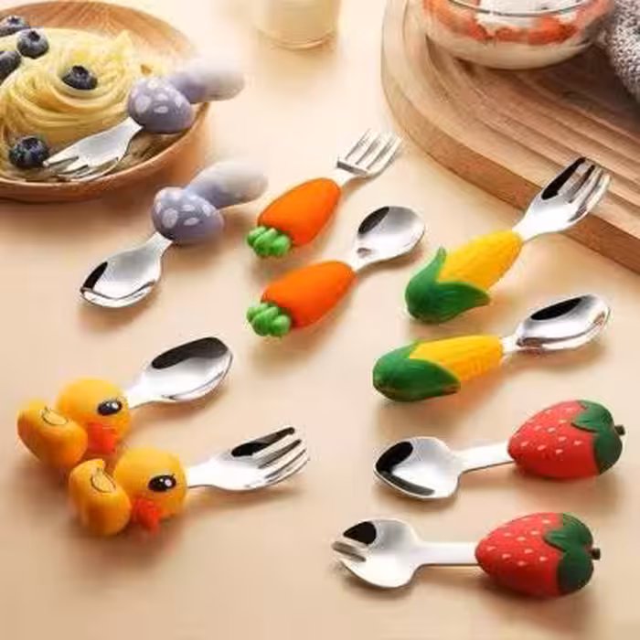 قاشق چنگال دسته سیلیکونی کودک فانتزی