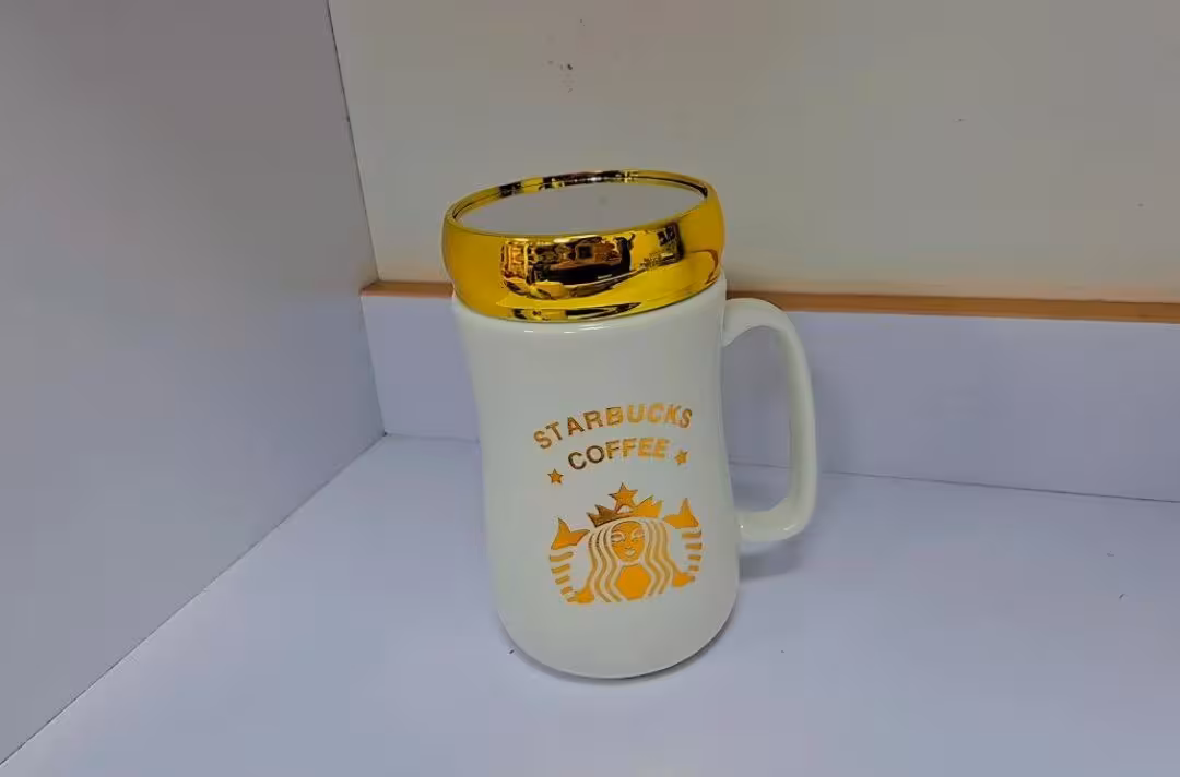 ماگ در دار آیینه ای