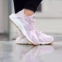 کتانی رانینگ نایک هوراچی صورتی Nike Hurachi pink