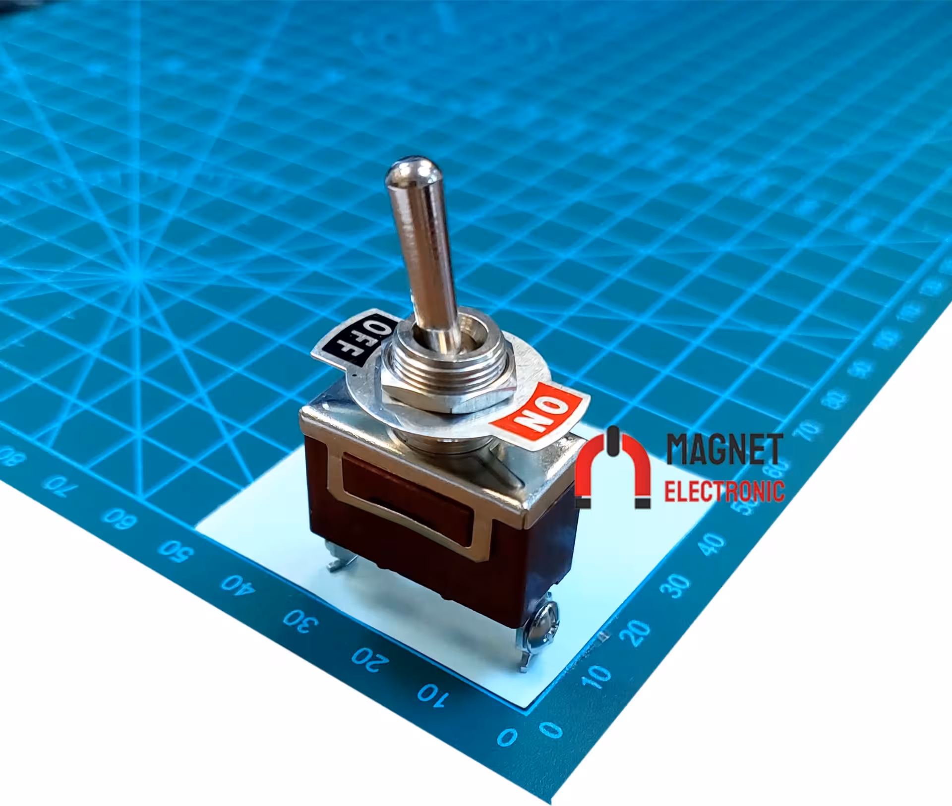 کلید کلنگی KN3C-111 (ON)_OFF Toggle Switch