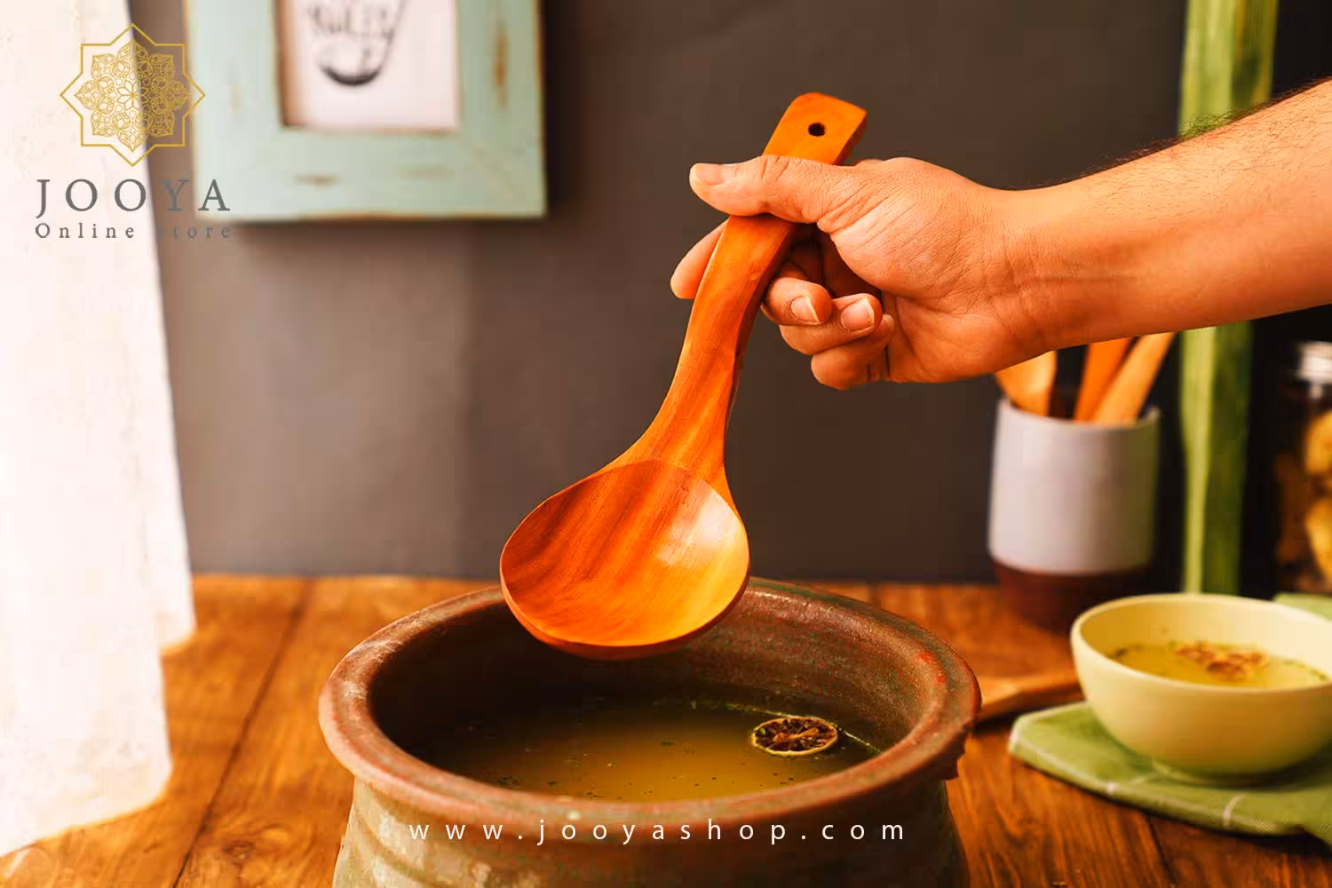 ملاقه چوبی مدل کاترین