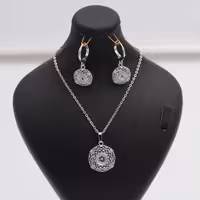 نیم ست رنگ ثابت نقره ای طرح گرد فول نگین 71233